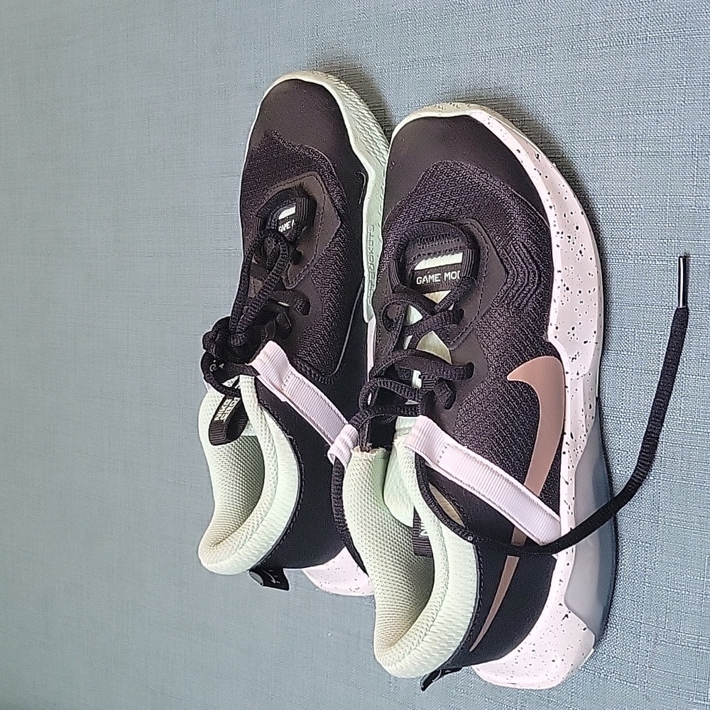 Nike shoes
